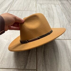 Tan wide brim fedora